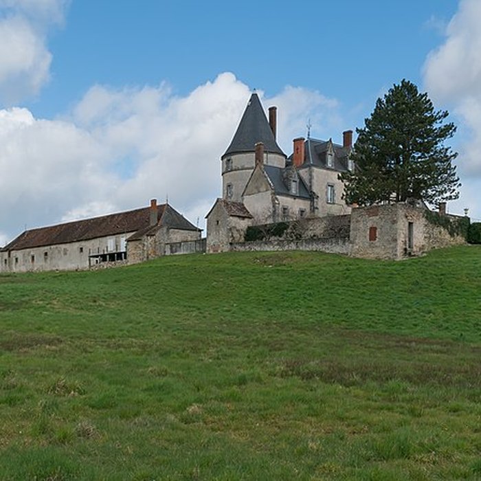 Photo de Château de la Tour aux Paulmes