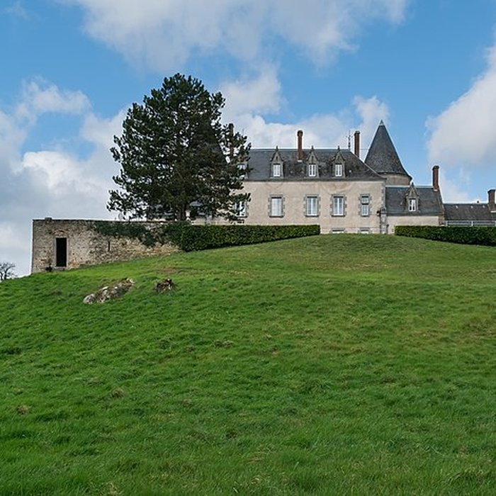 Photo de Château de la Tour aux Paulmes