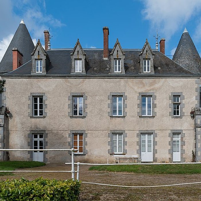 Photo de Château de la Tour aux Paulmes