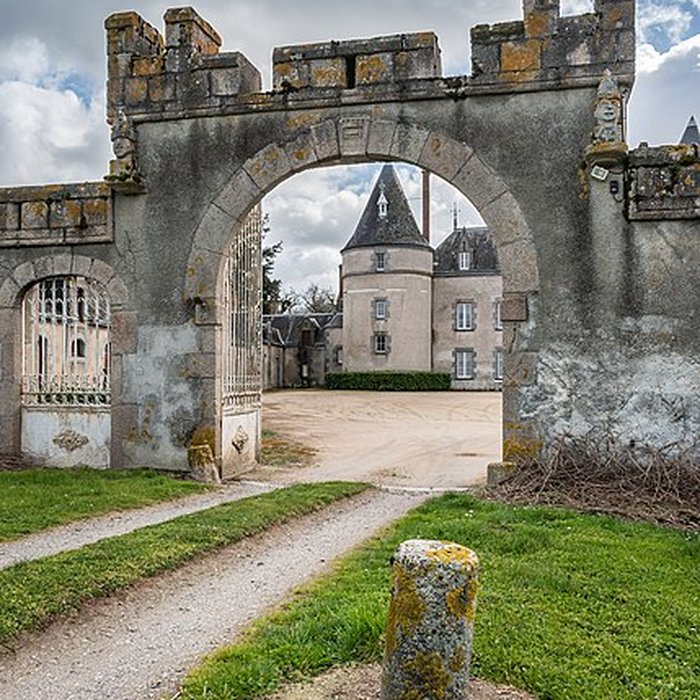 Photo de Château de la Tour aux Paulmes