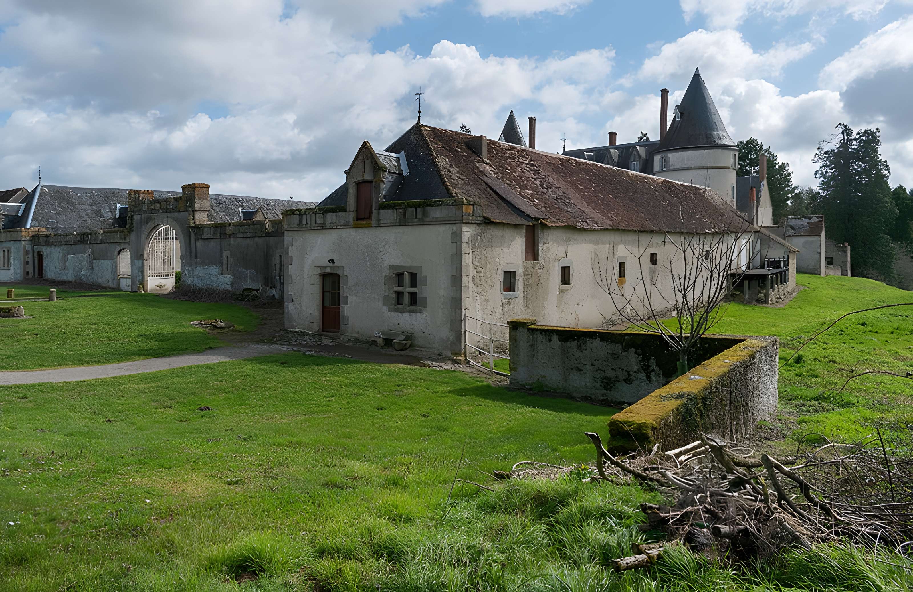 Château de la Tour aux Paulmes