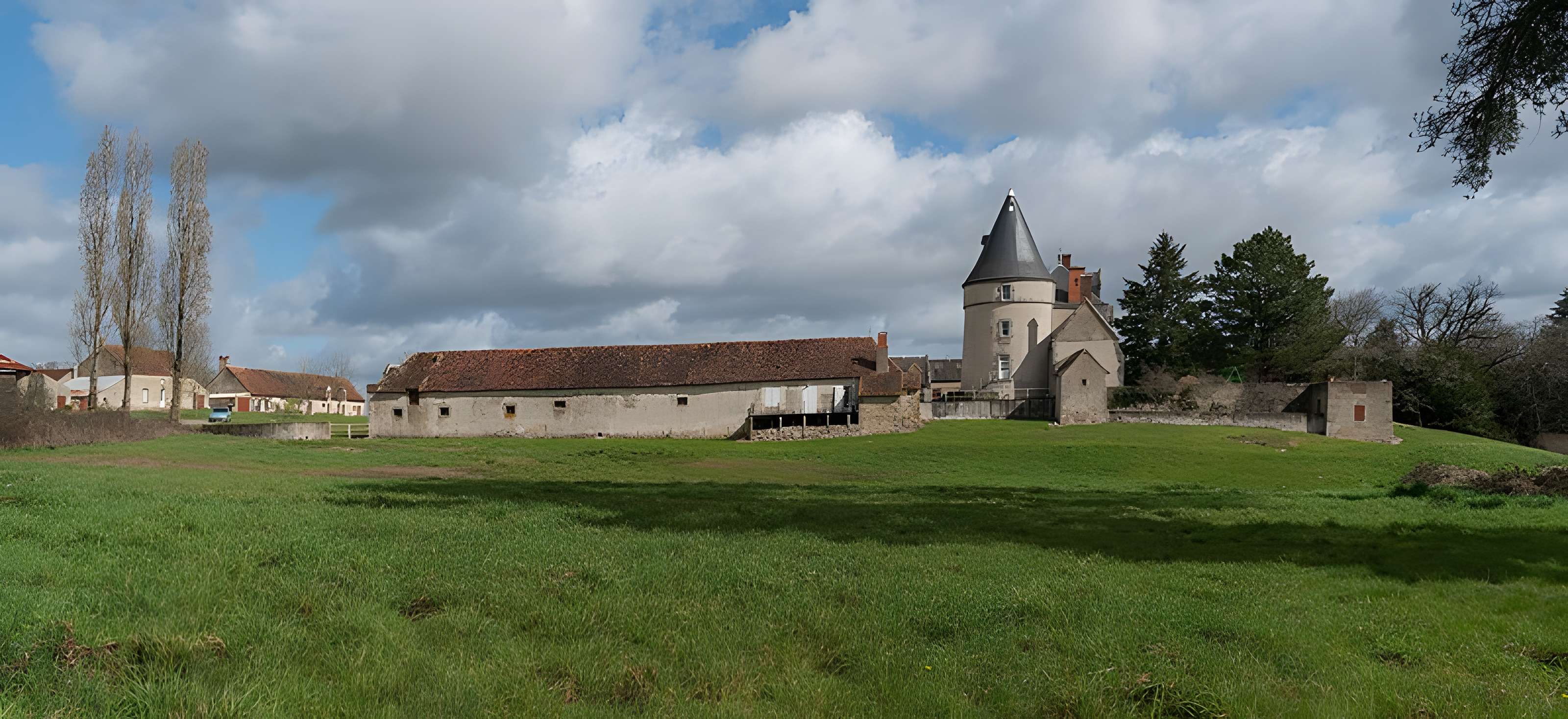 Château de la Tour aux Paulmes