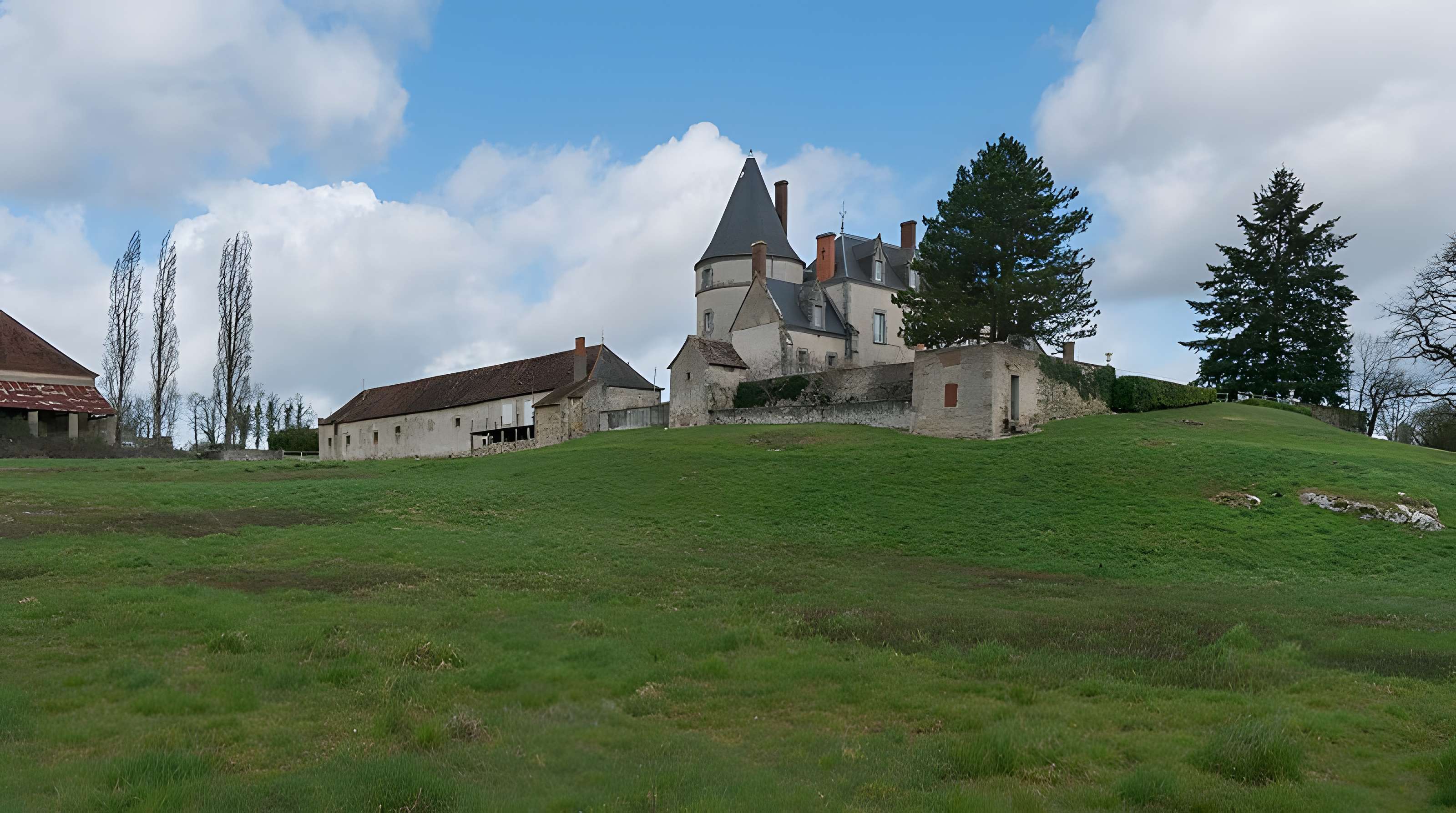 Château de la Tour aux Paulmes