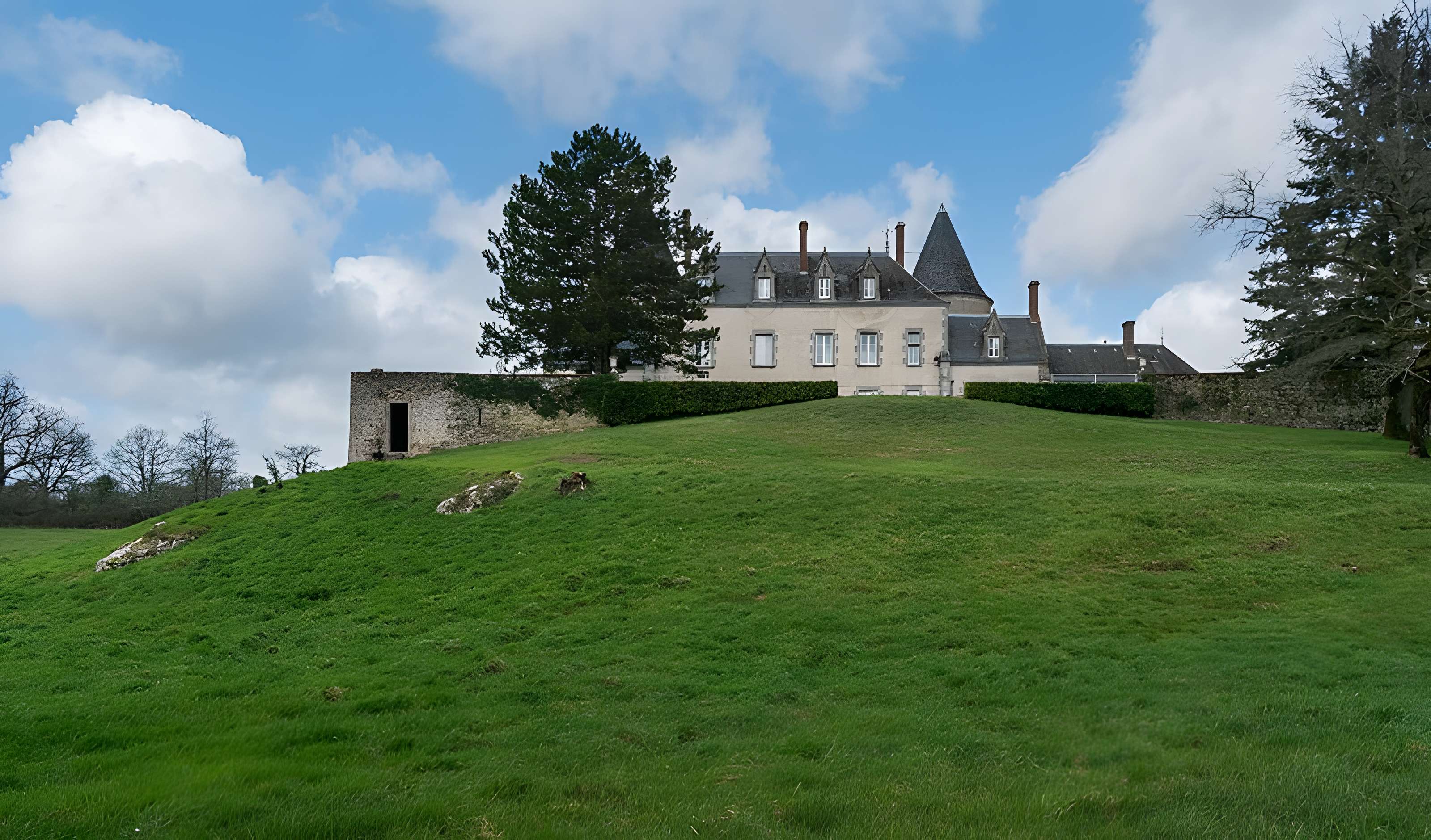 Château de la Tour aux Paulmes