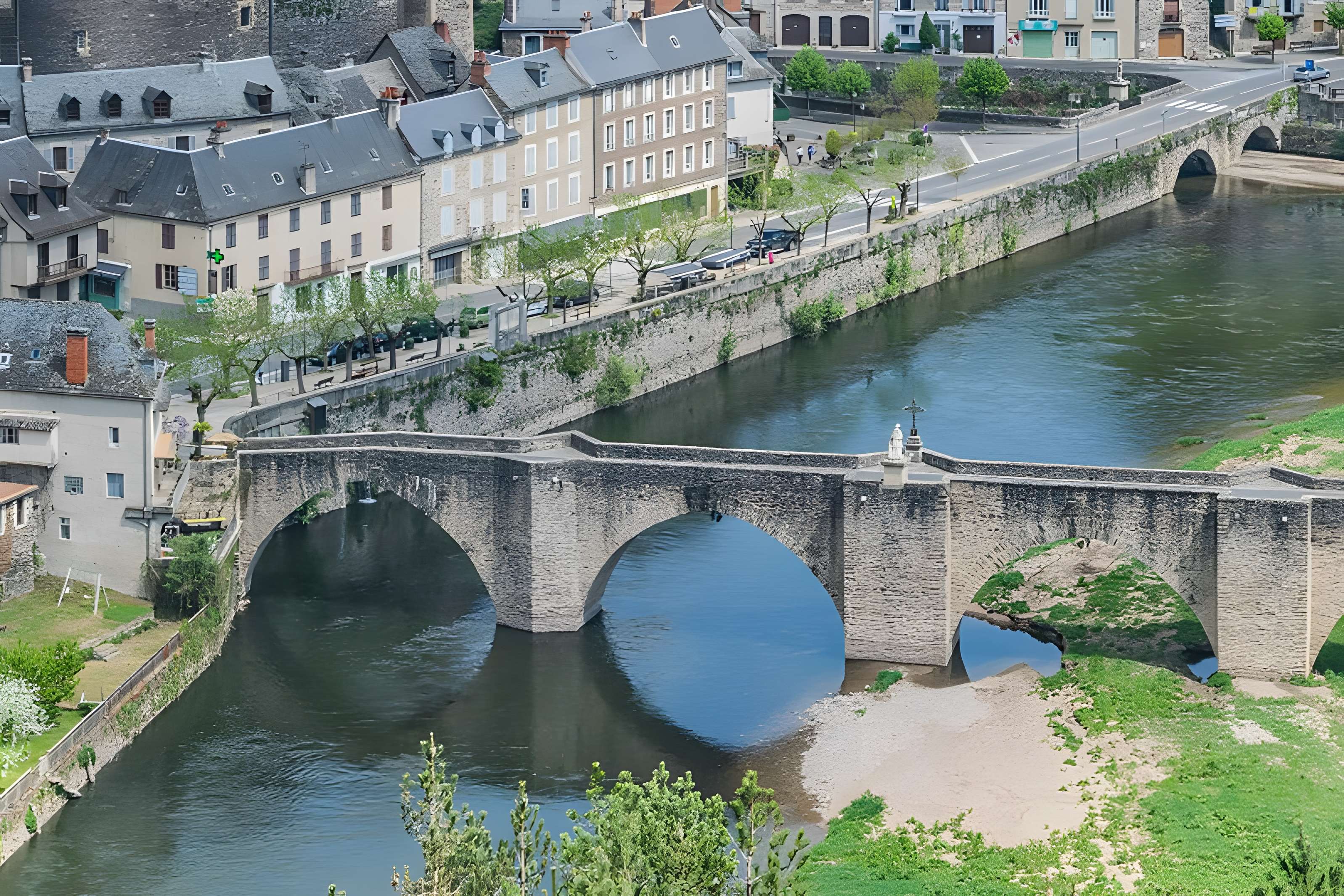 Pont dit d'Estaing à Estaing