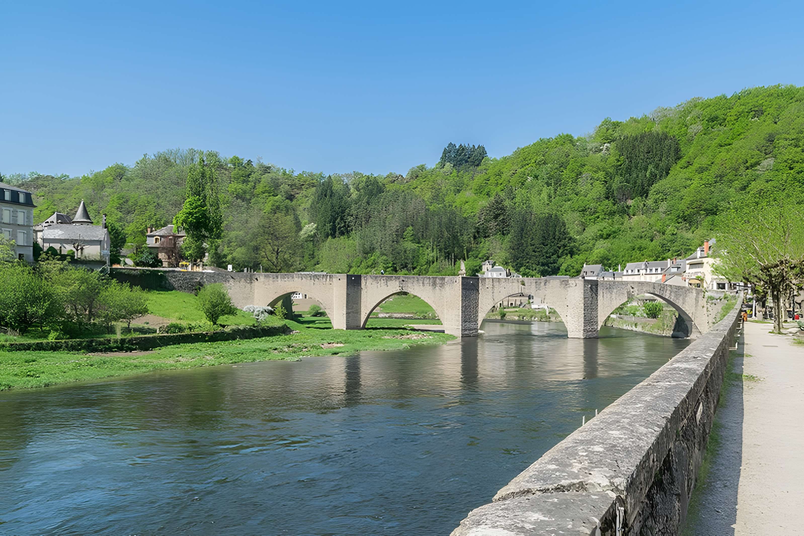 Pont dit d'Estaing à Estaing