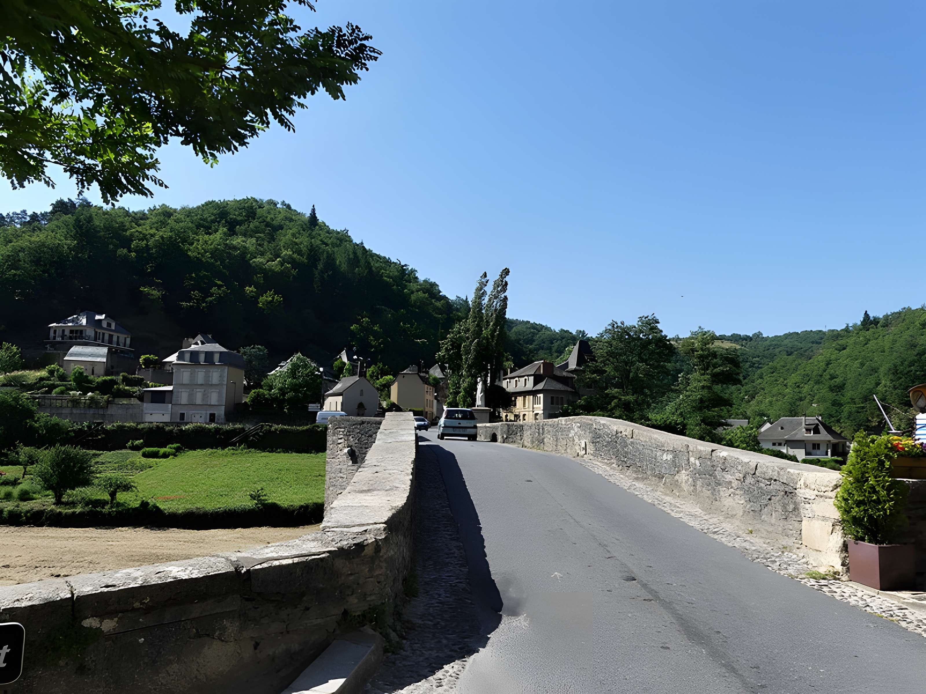 Pont dit d'Estaing à Estaing