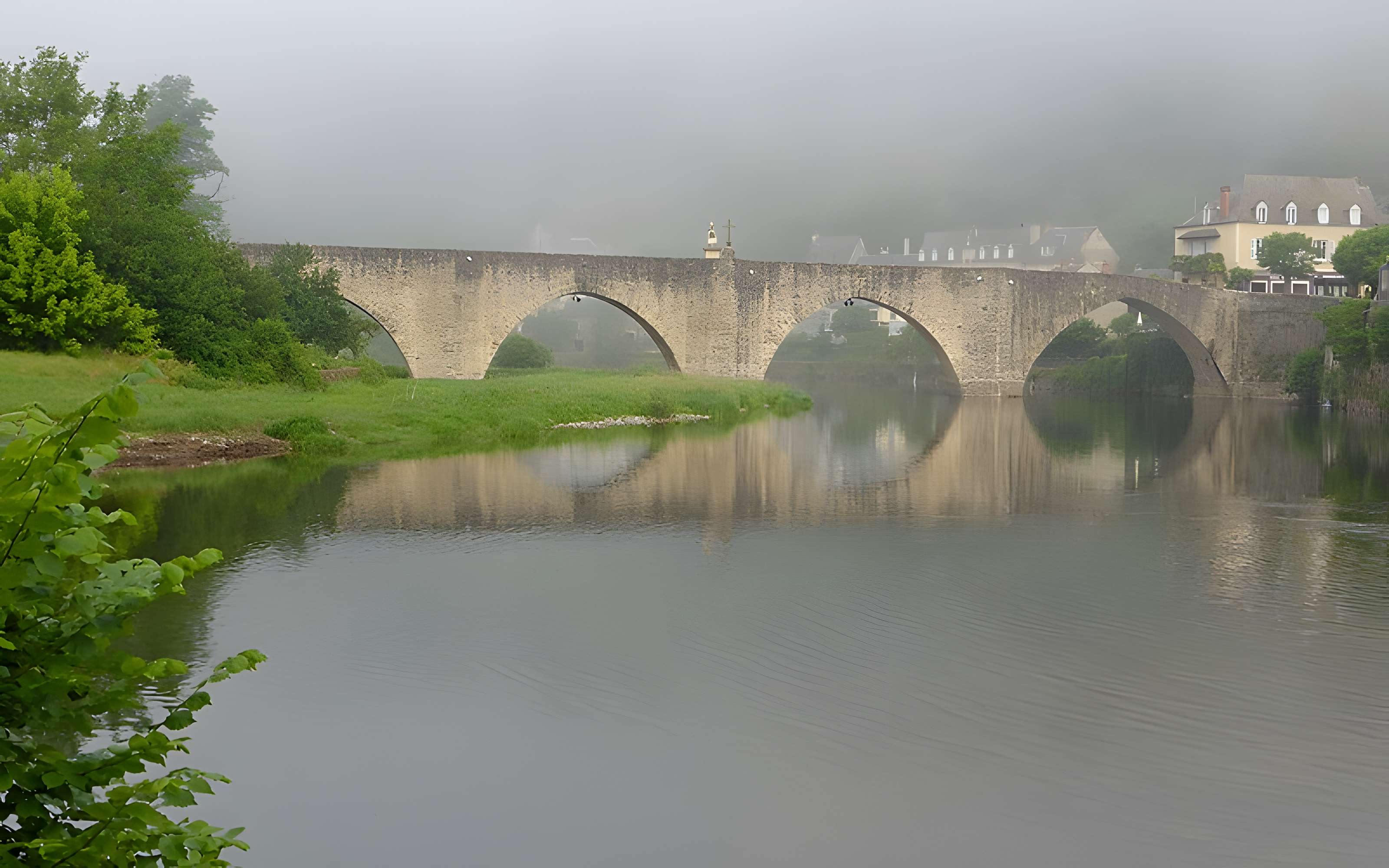 Pont dit d'Estaing à Estaing