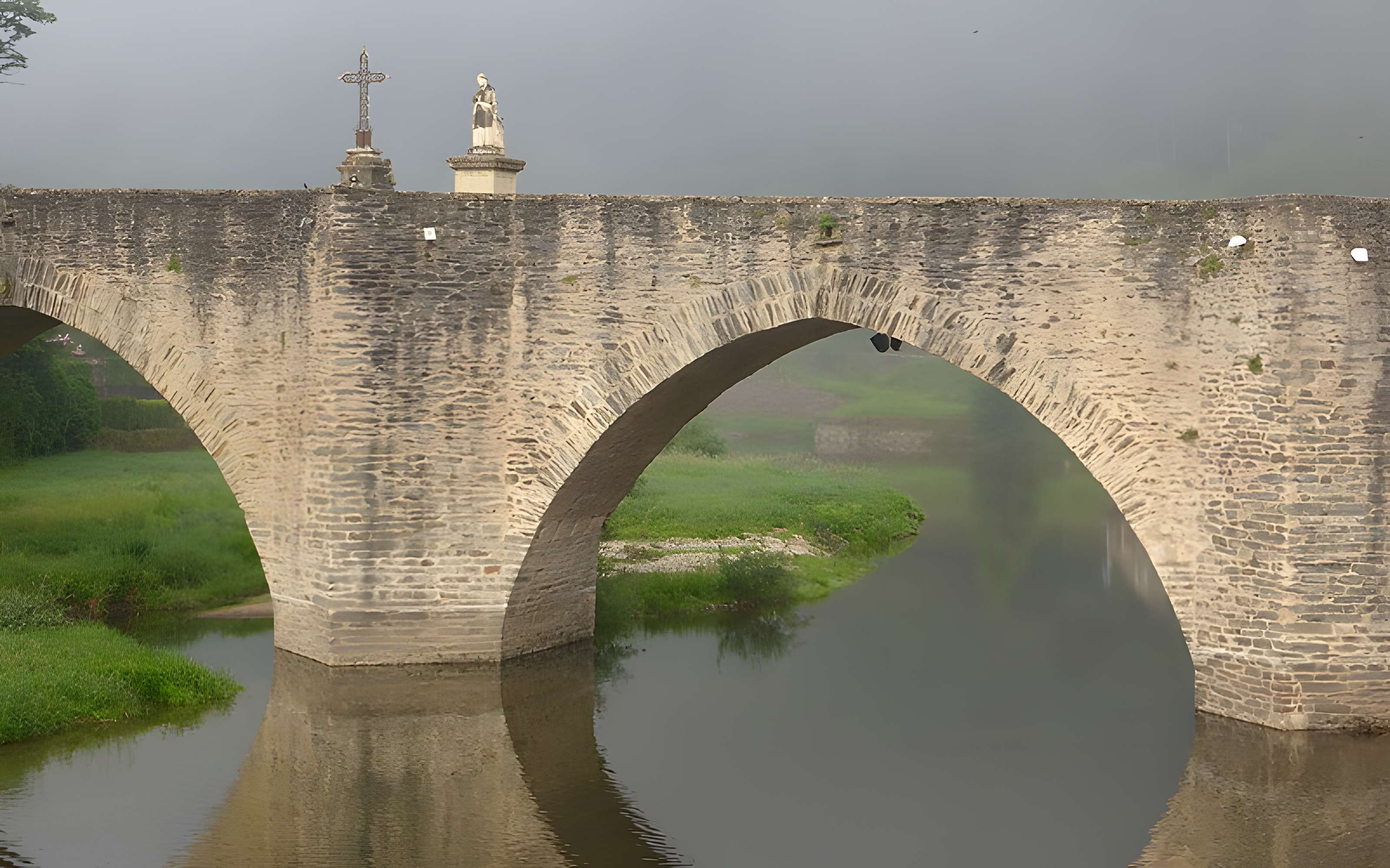 Pont dit d'Estaing à Estaing
