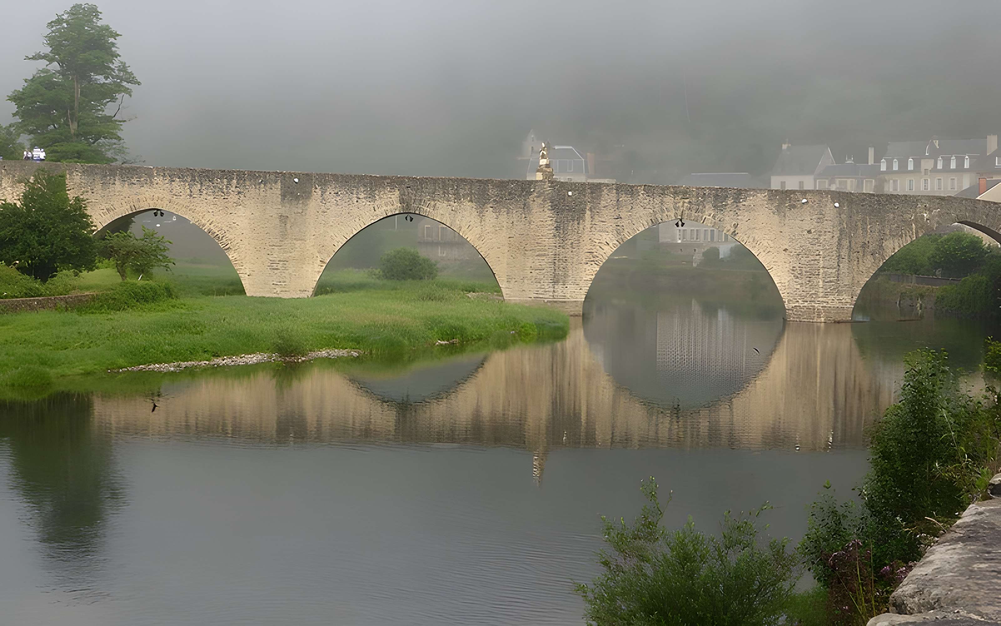 Pont dit d'Estaing à Estaing