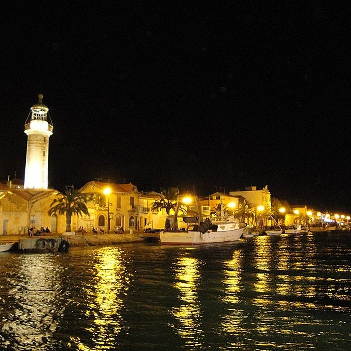 Photo de Ancien phare du Grau dAigues-Mortes ou du Grau-du-Roi