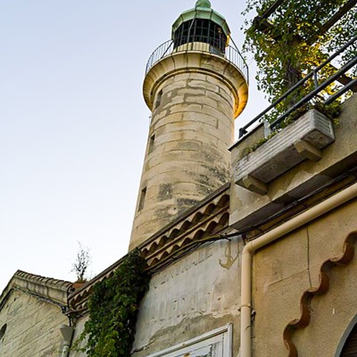 Photo de Ancien phare du Grau dAigues-Mortes ou du Grau-du-Roi