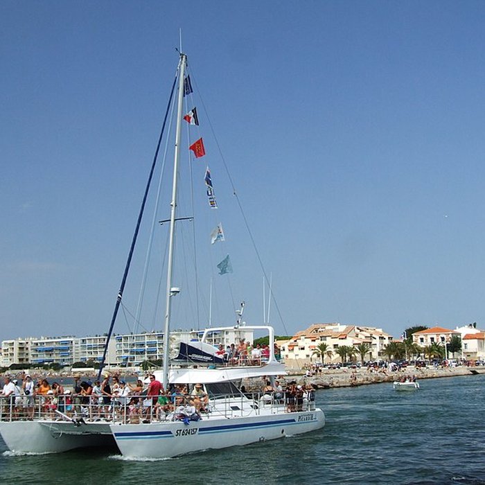 Photo de Ancien phare du Grau dAigues-Mortes ou du Grau-du-Roi