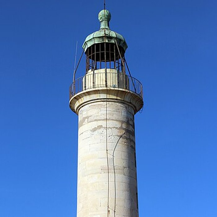 Photo de Ancien phare du Grau dAigues-Mortes ou du Grau-du-Roi
