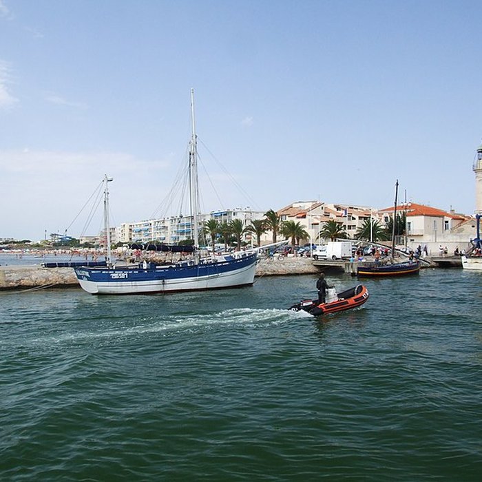 Photo de Ancien phare du Grau dAigues-Mortes ou du Grau-du-Roi