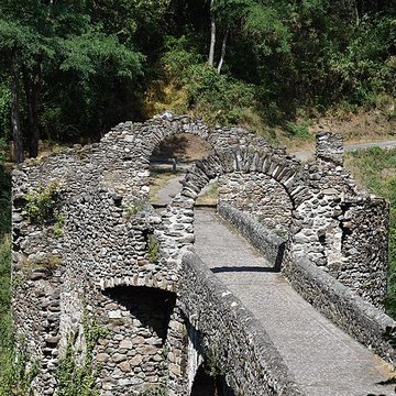 Pont du Diable sur lAriège, près de Mercus-Carrabet