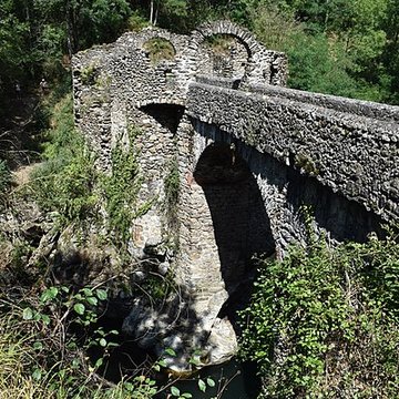 Pont du Diable sur lAriège, près de Mercus-Carrabet