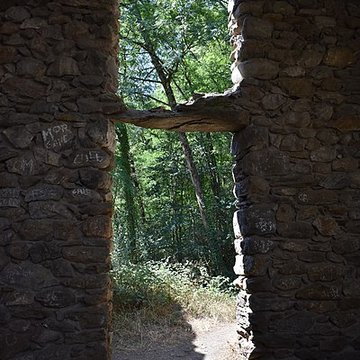Pont du Diable sur lAriège, près de Mercus-Carrabet