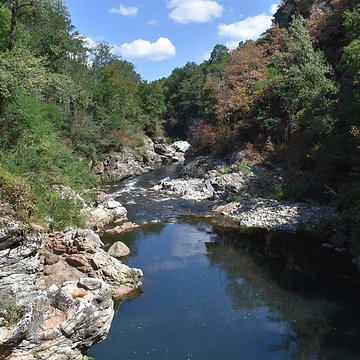 Pont du Diable sur lAriège, près de Mercus-Carrabet