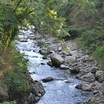 Pont du Diable sur lAriège, près de Mercus-Carrabet