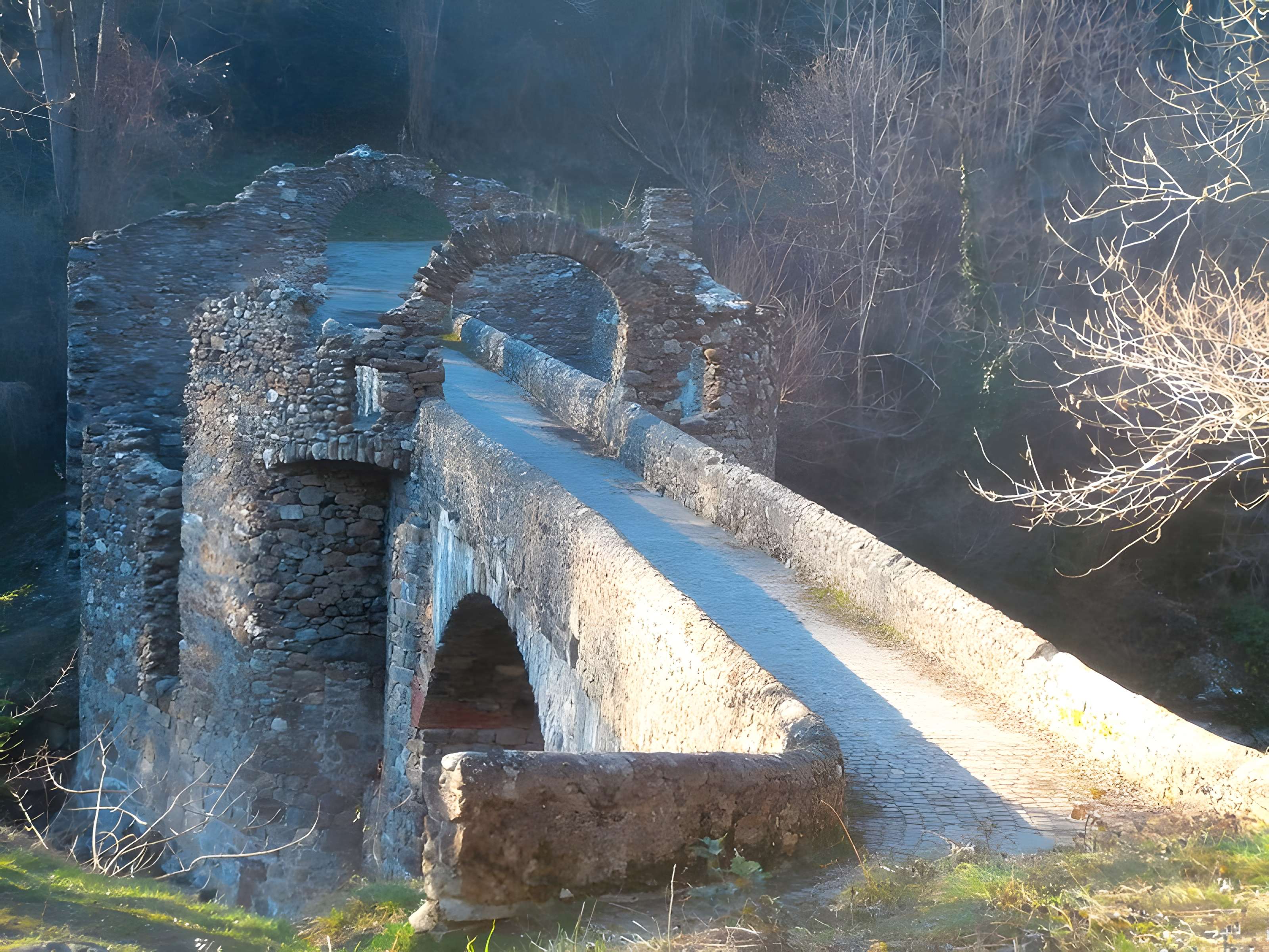 Pont du Diable sur l'Ariège, près de Mercus-Carrabet