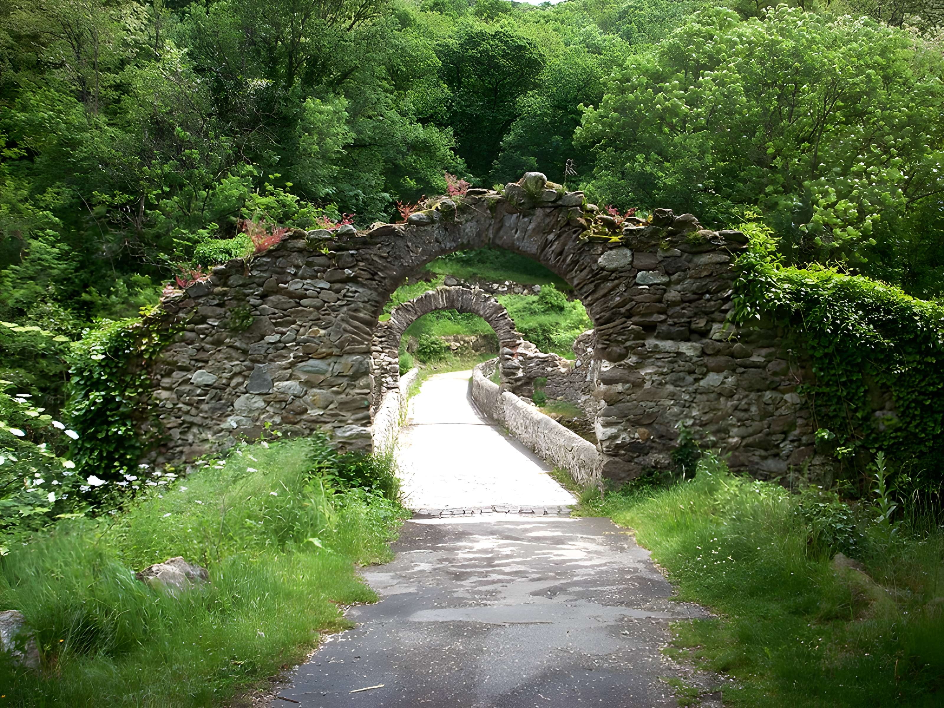 Pont du Diable sur l'Ariège, près de Mercus-Carrabet