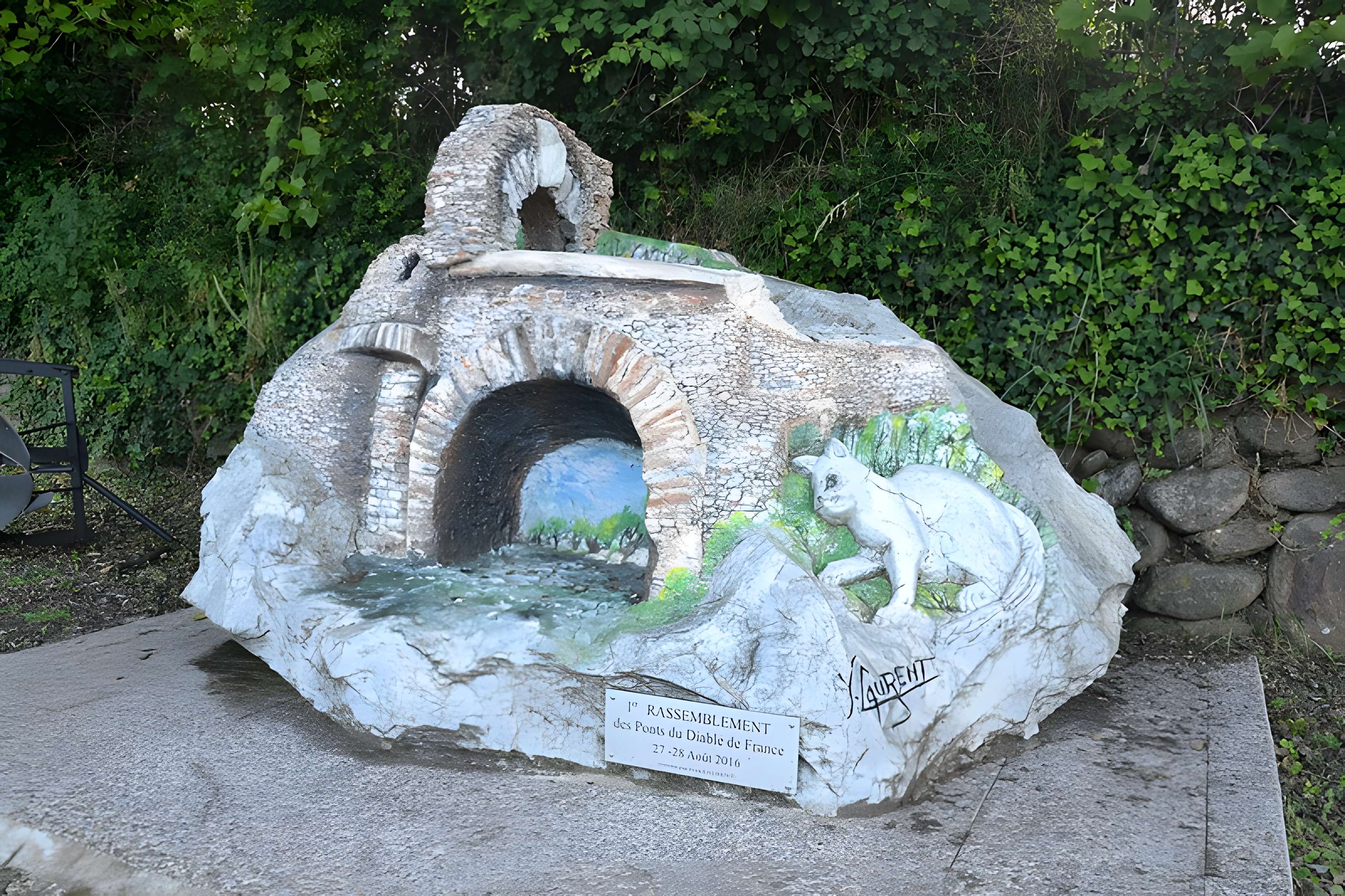 Pont du Diable sur l'Ariège, près de Mercus-Carrabet