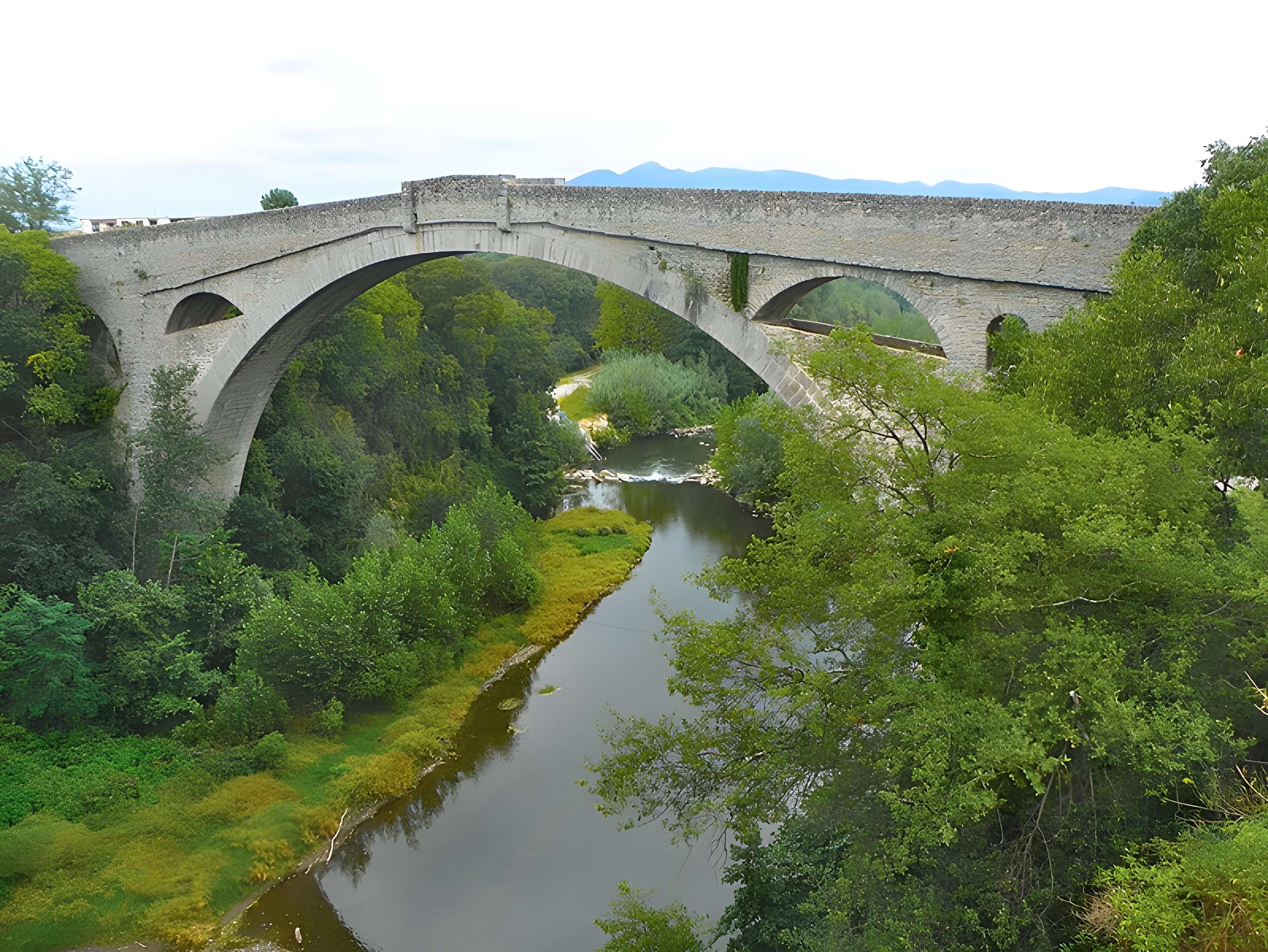 Pont du Diable sur le Tech à Céret