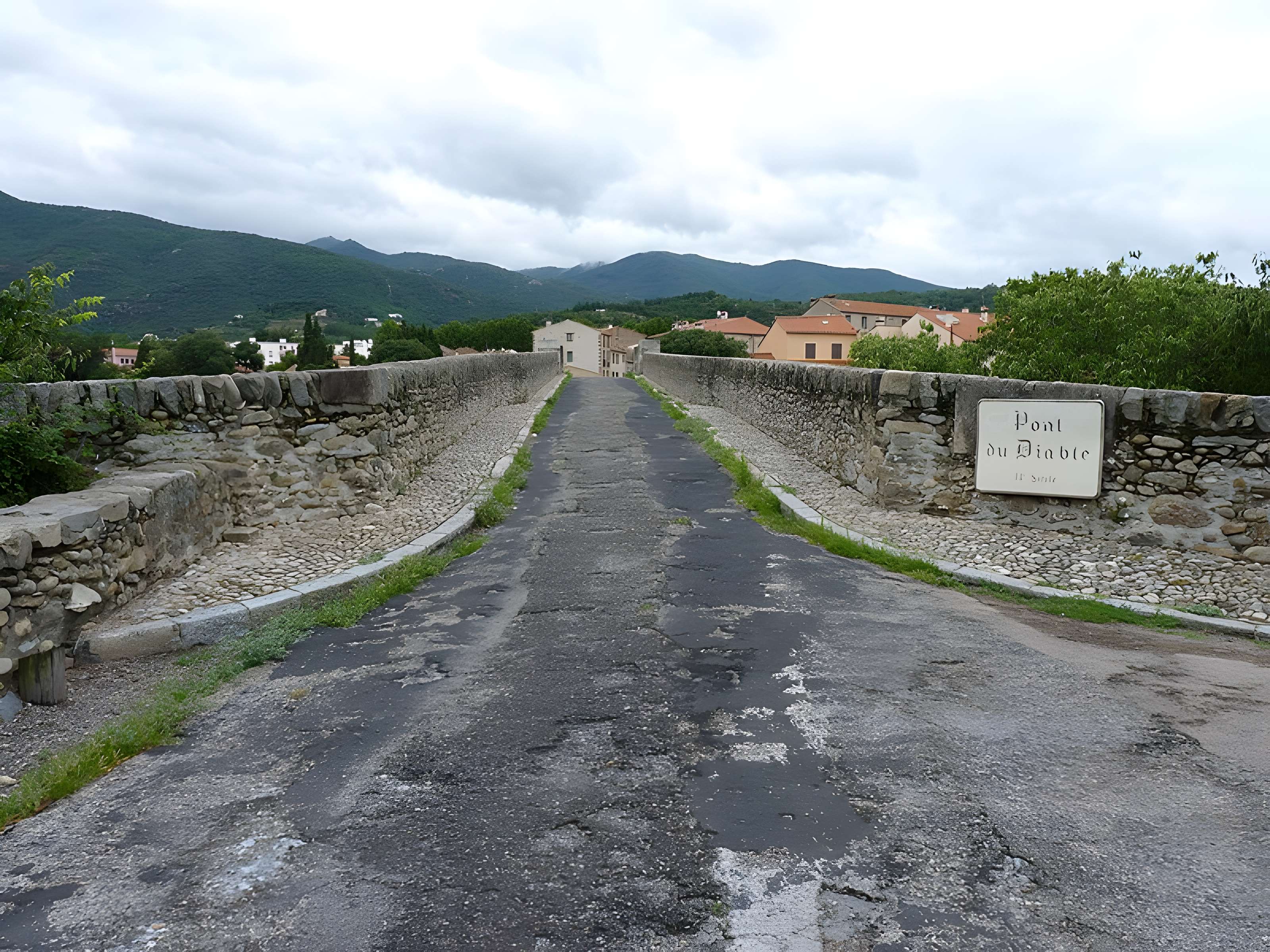 Pont du Diable sur le Tech à Céret