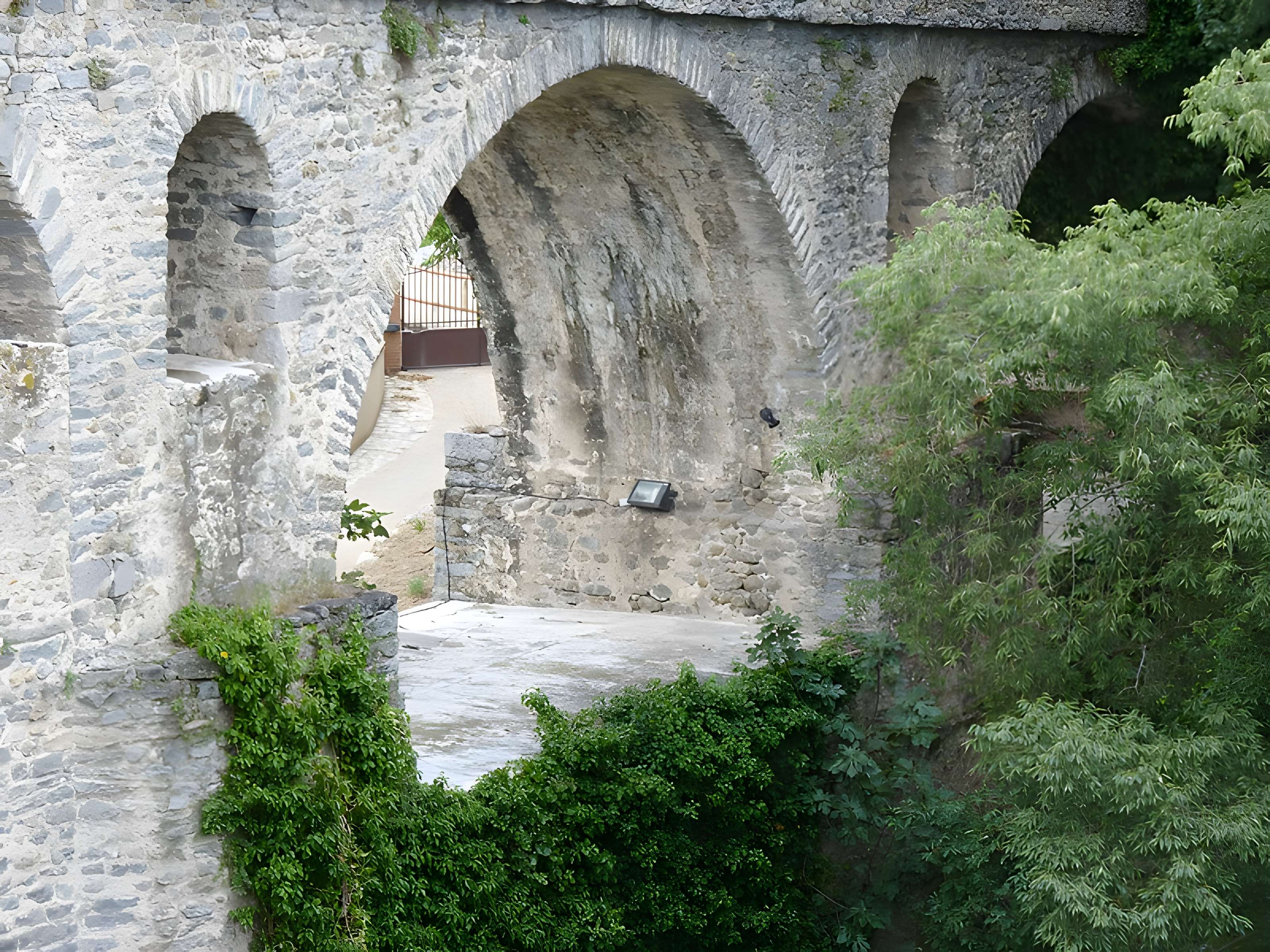 Pont du Diable sur le Tech à Céret