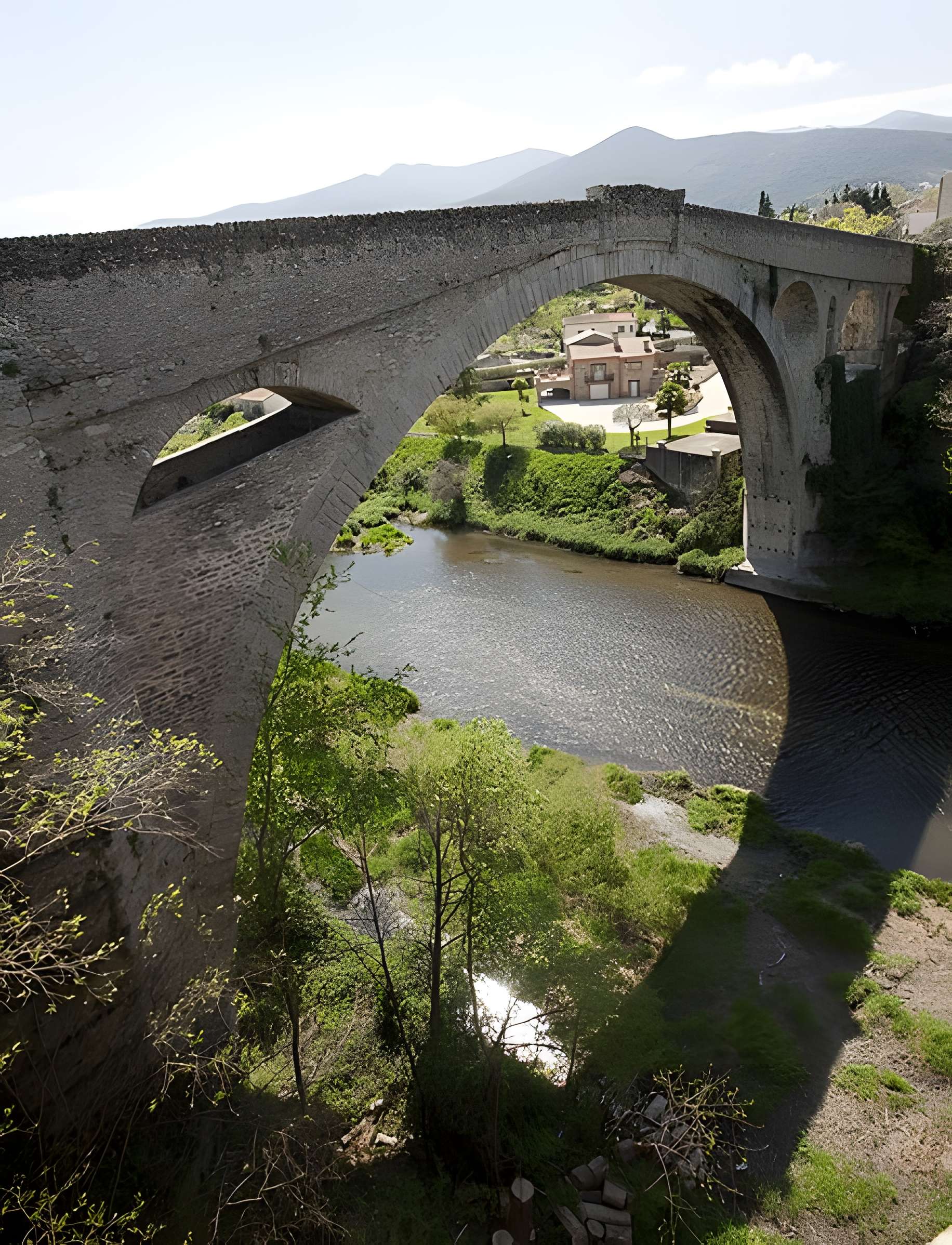 Pont du Diable sur le Tech à Céret