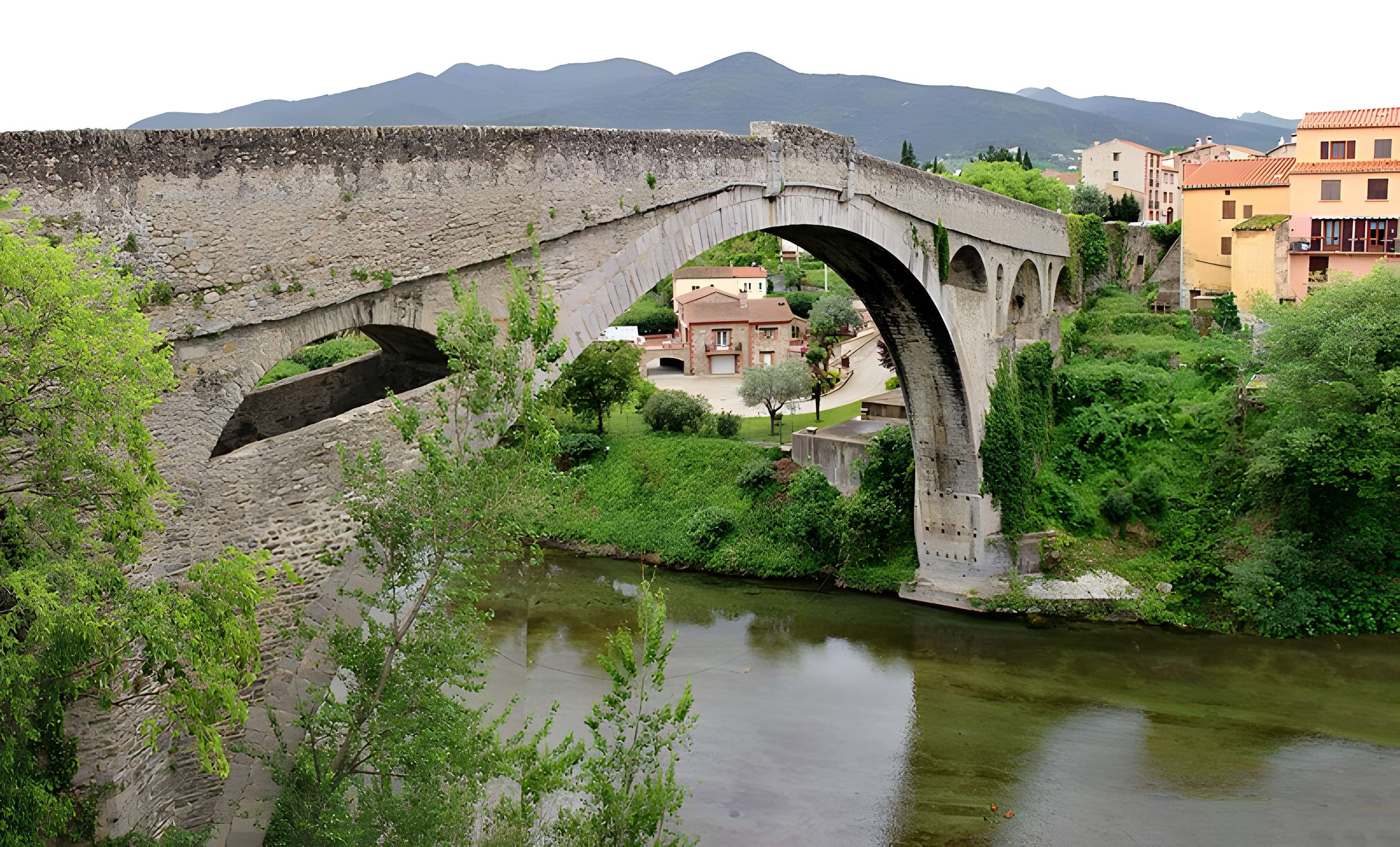Pont du Diable sur le Tech à Céret