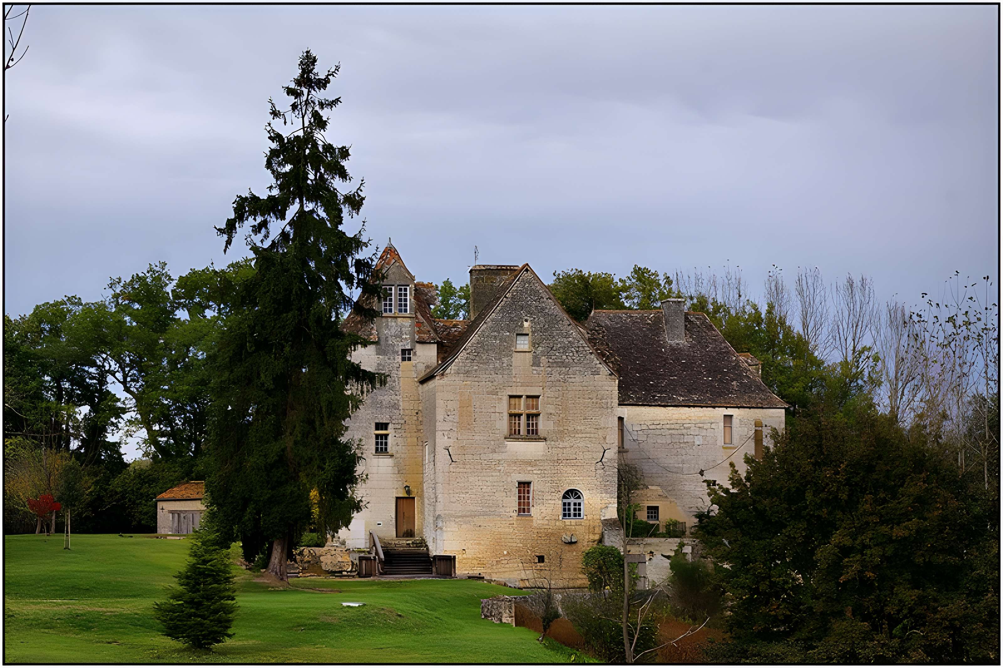 Château de Laroque à Lanquais