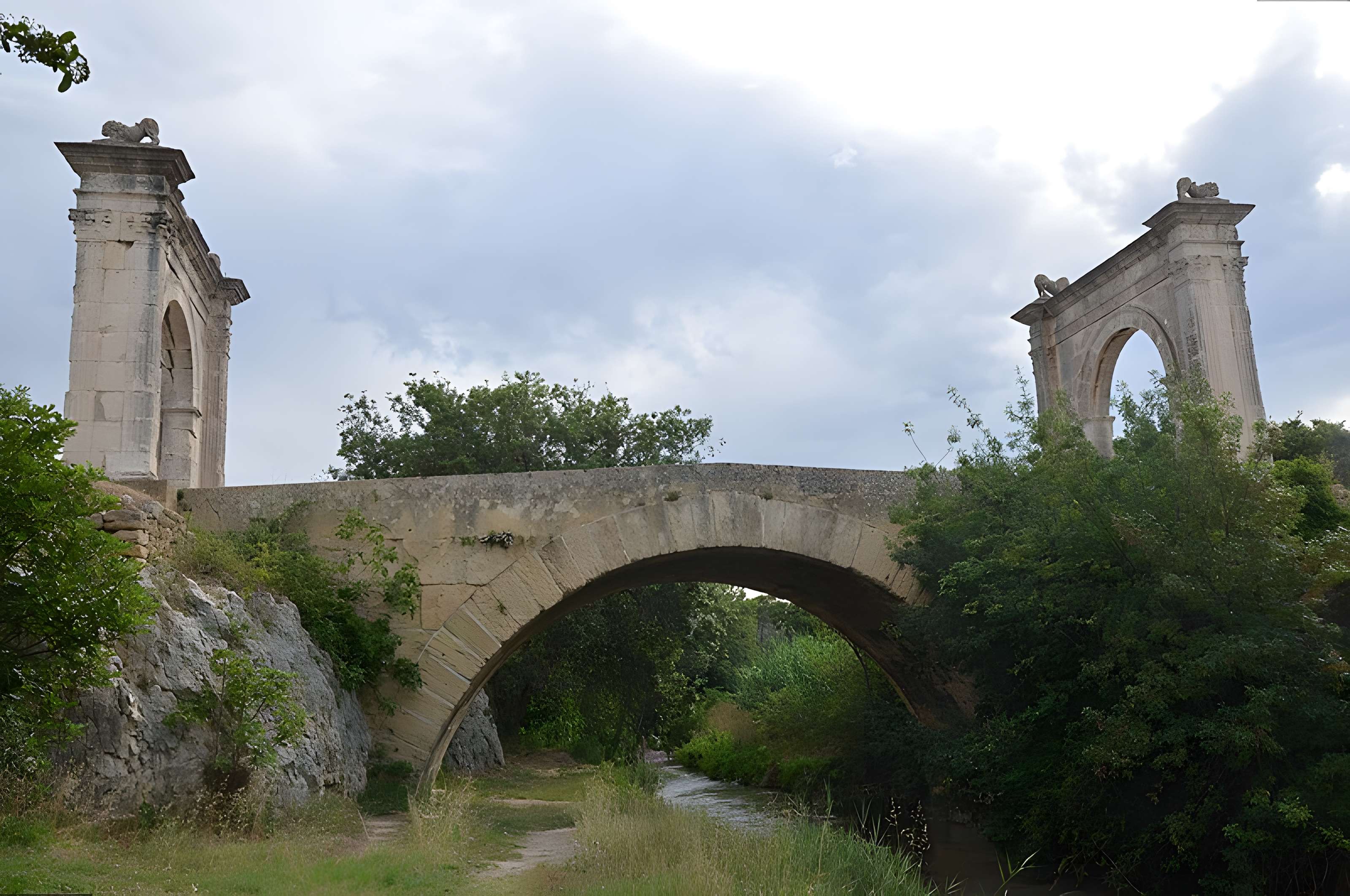 Pont Flavien de Saint-Chamas