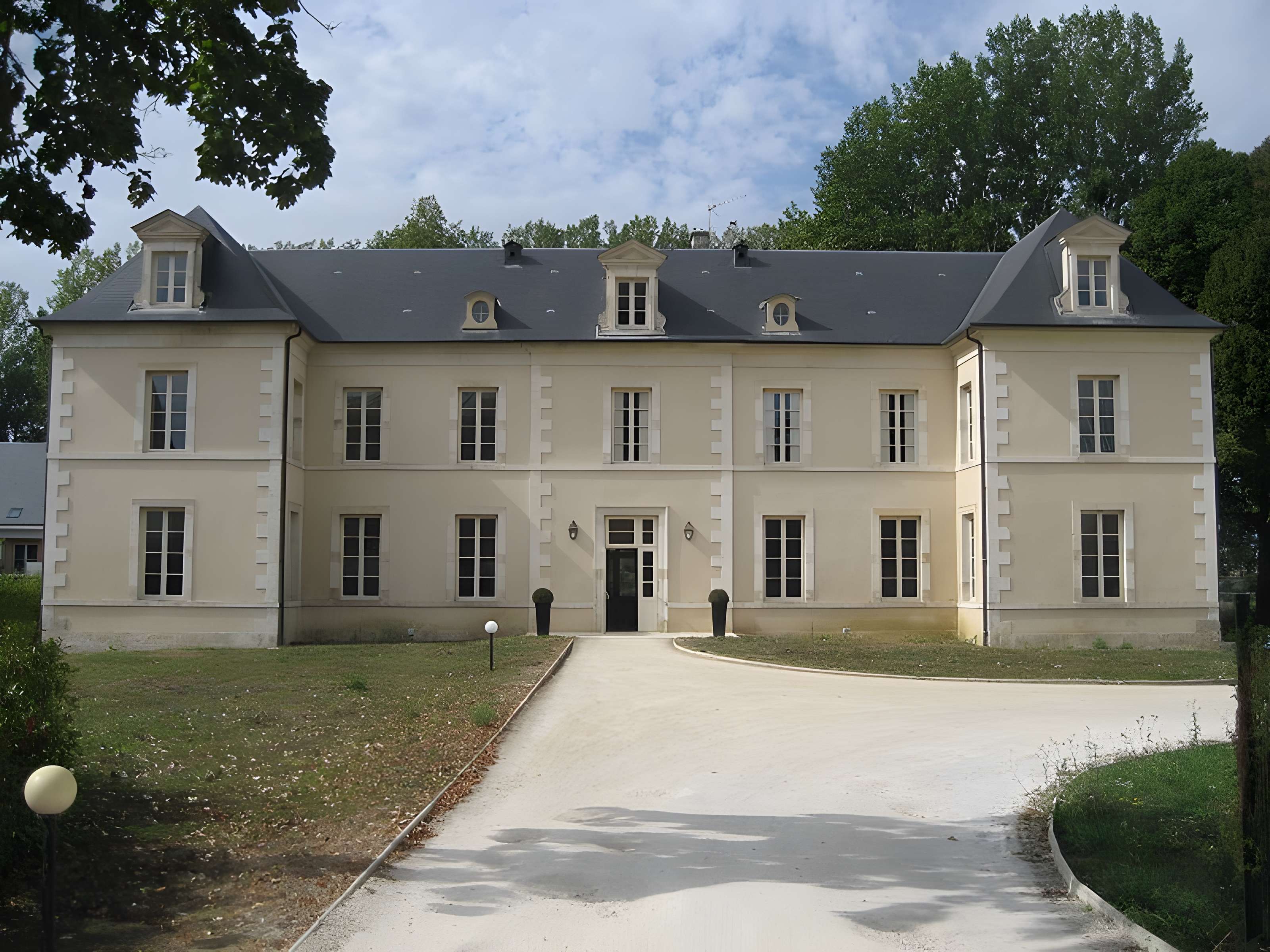 Château de Lazenay 