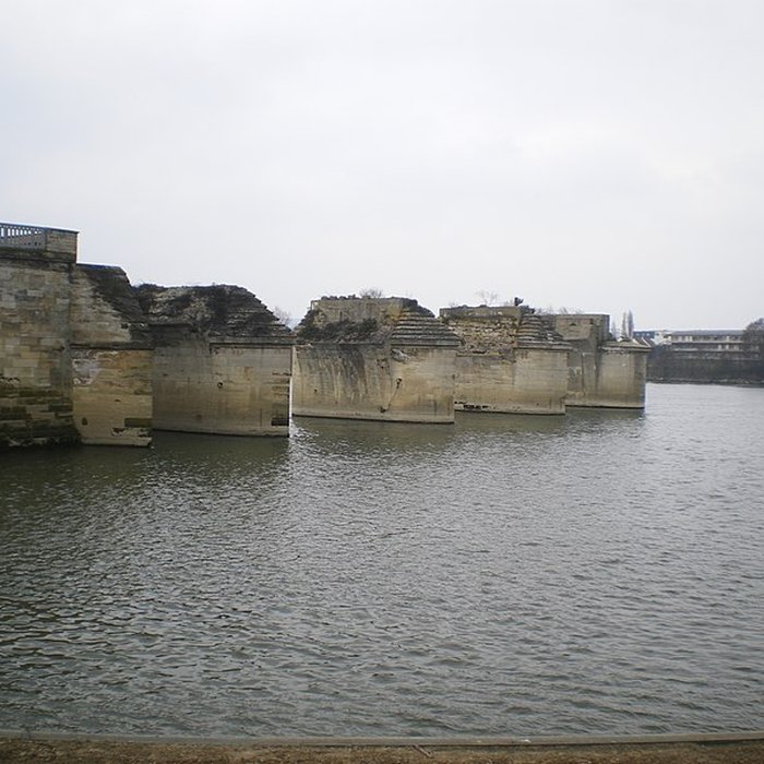 Photo de Pont sur la Seine également sur commune de Poissy