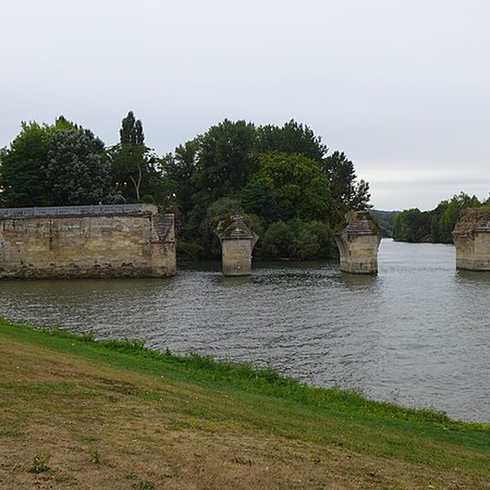 Photo de Pont sur la Seine également sur commune de Poissy