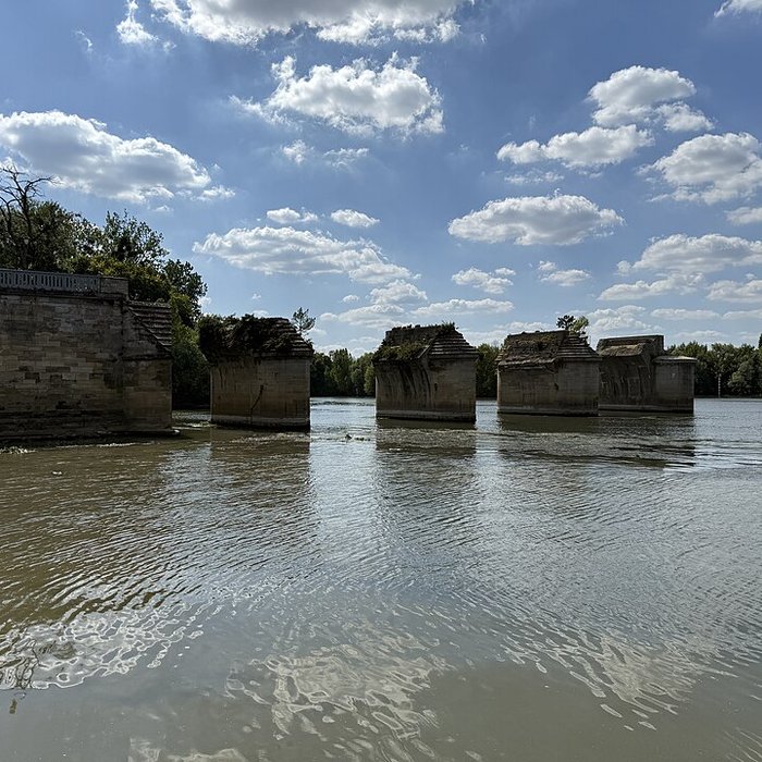 Photo de Pont sur la Seine également sur commune de Poissy