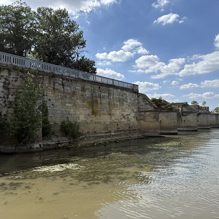Photo de Pont sur la Seine également sur commune de Poissy