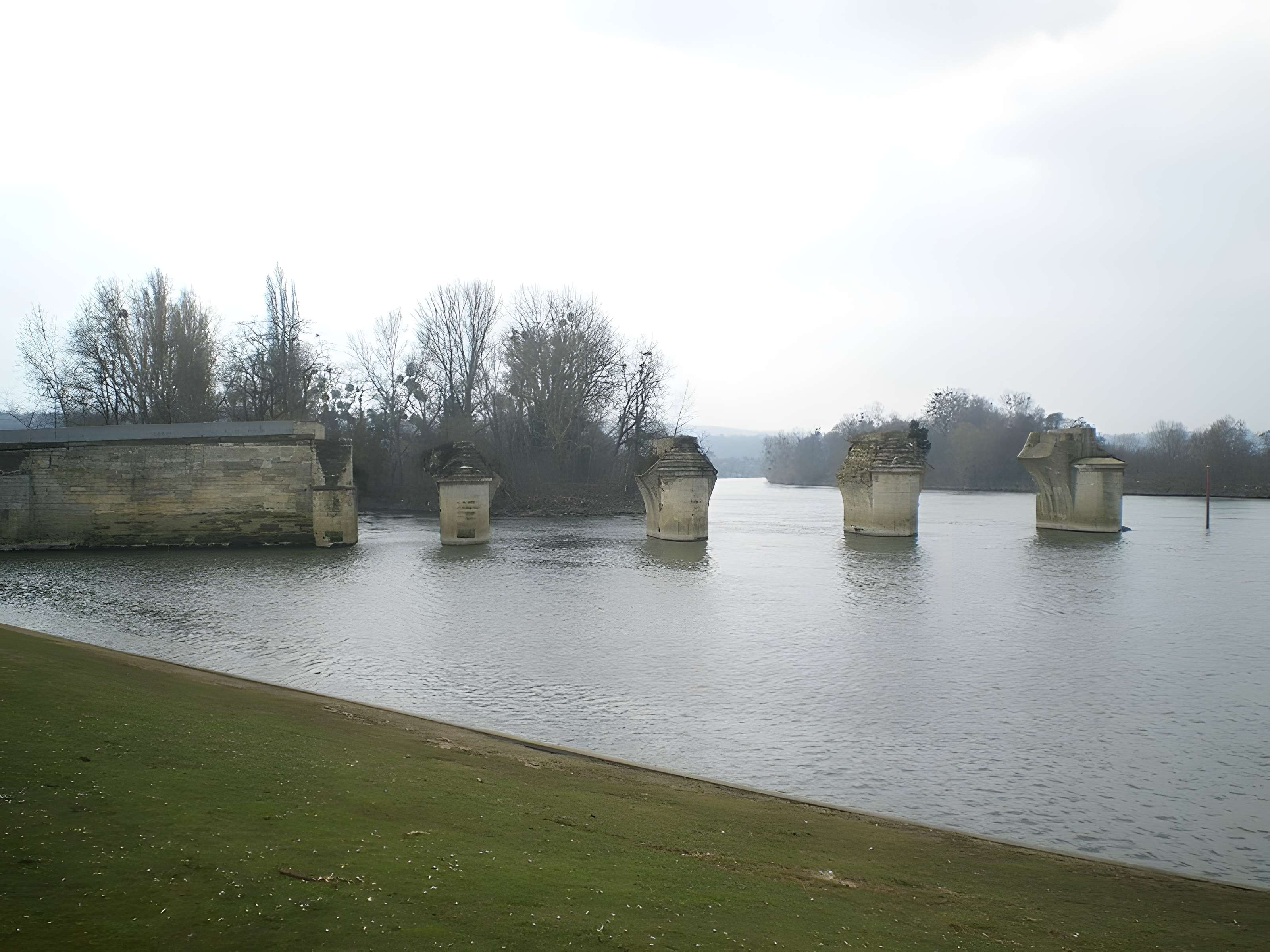 Ancien pont de Poissy