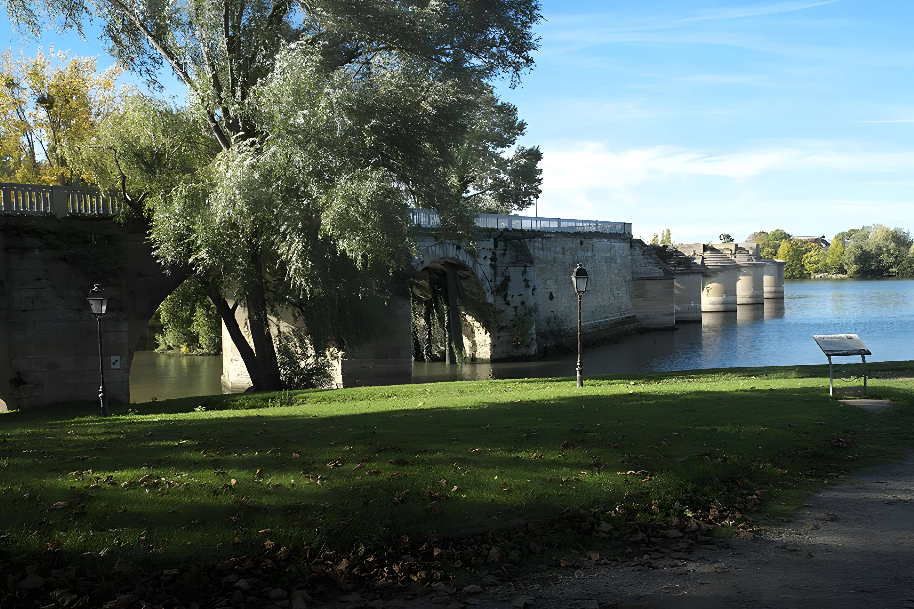 Ancien pont de Poissy