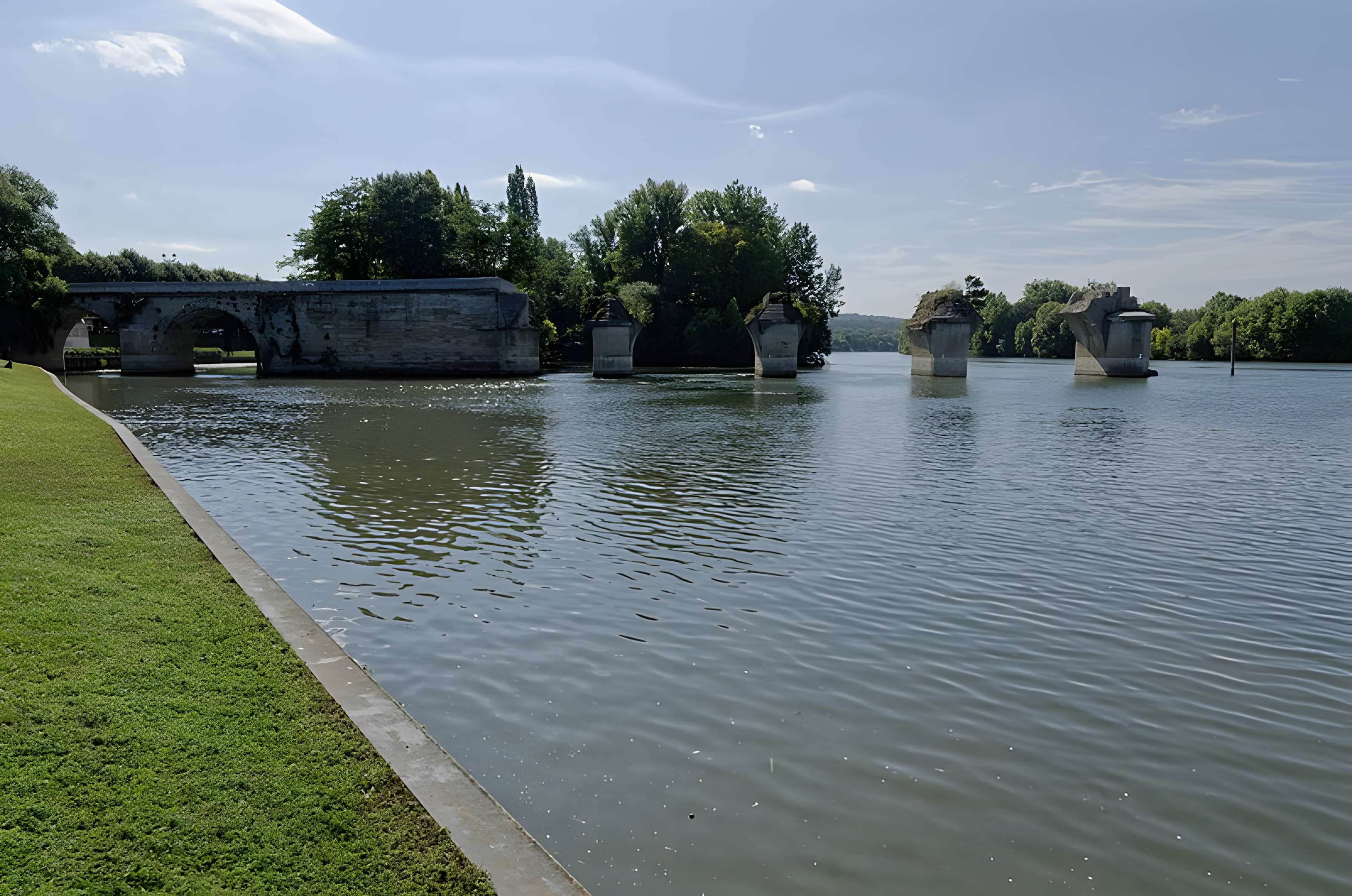 Ancien pont de Poissy