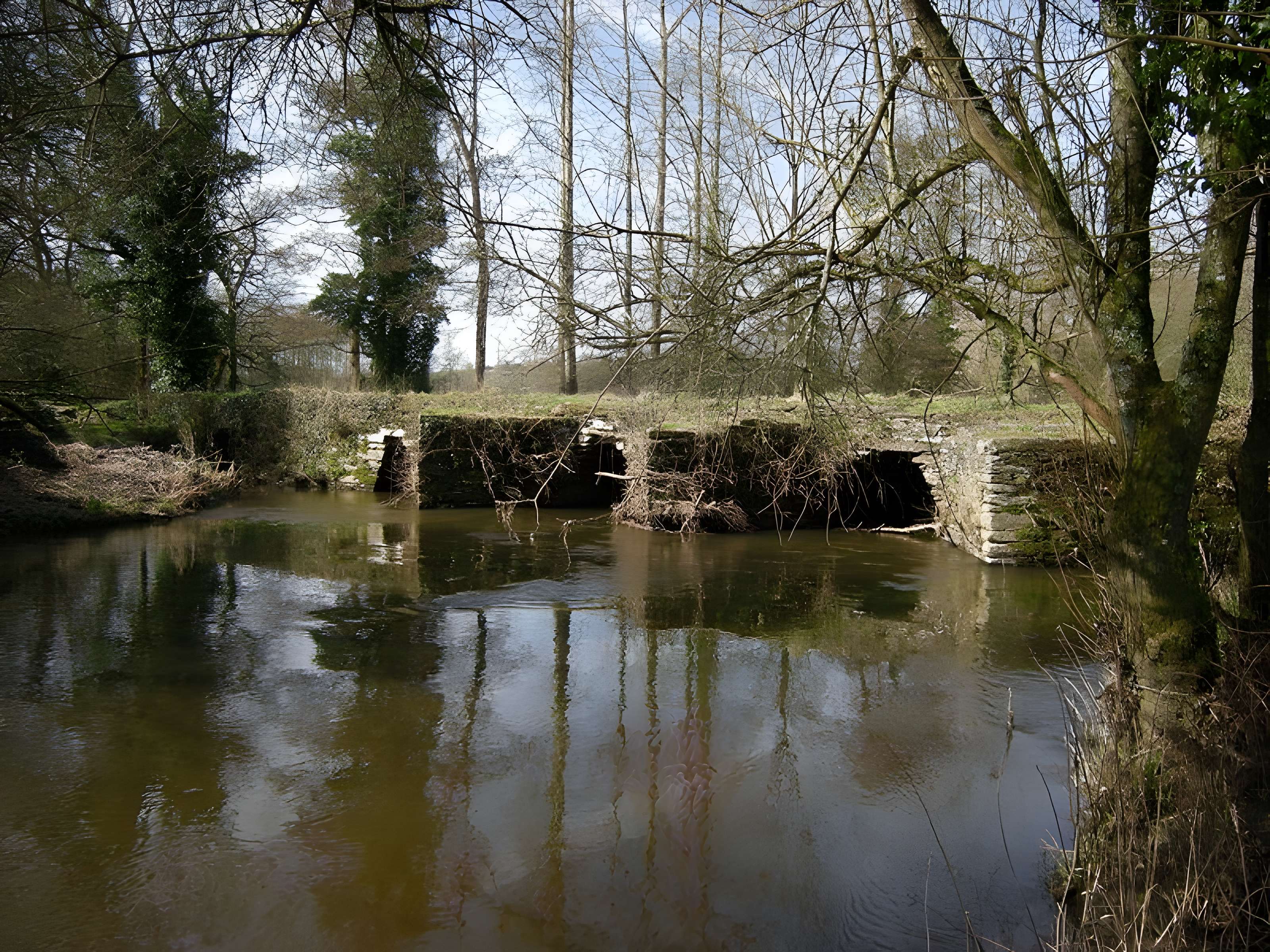 Pont gaulois dit de Sainte-Catherine à Treffrin 