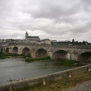 Pont Jacques-Gabriel à Blois