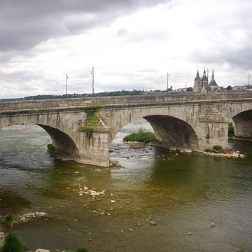 Pont Jacques-Gabriel à Blois