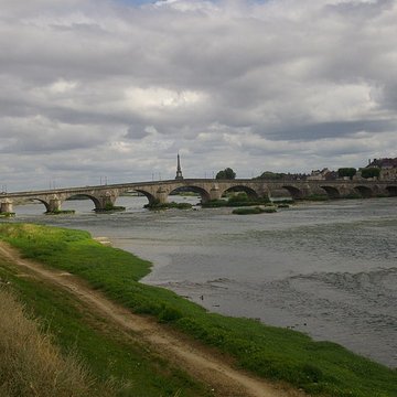 Pont Jacques-Gabriel à Blois