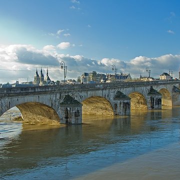 Pont Jacques-Gabriel à Blois