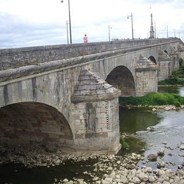 Pont Jacques-Gabriel à Blois