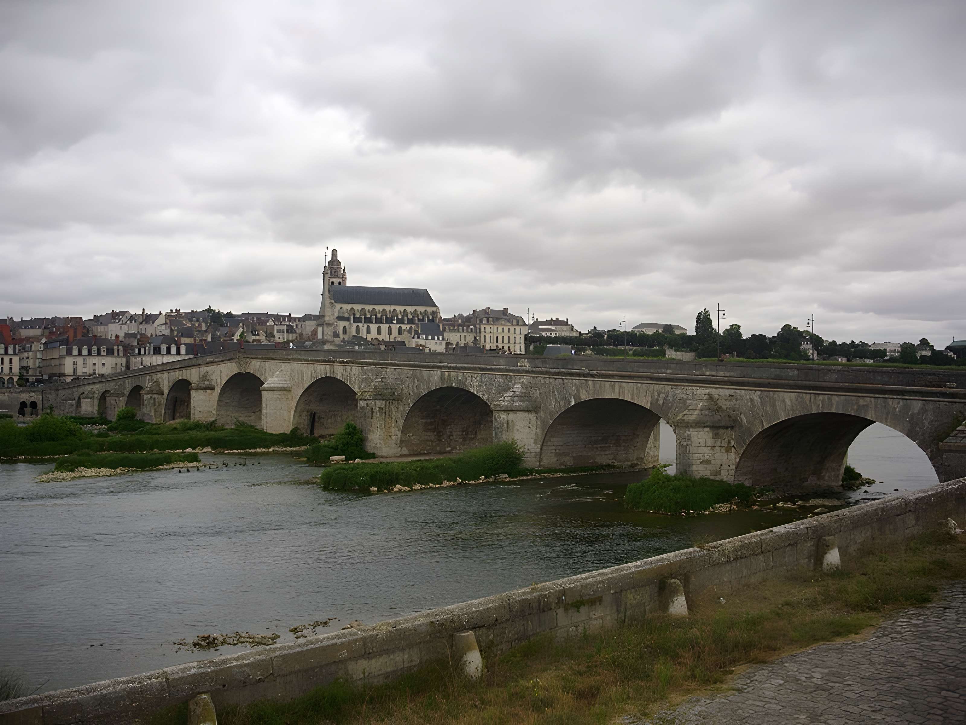 Pont Jacques-Gabriel à Blois