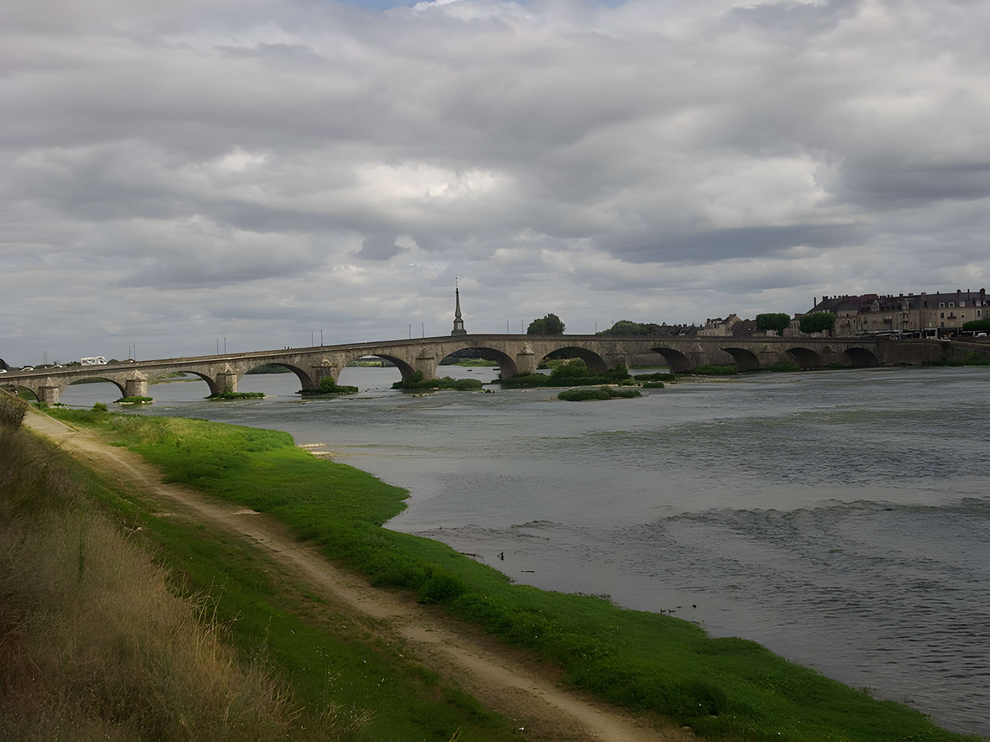 Pont Jacques-Gabriel à Blois